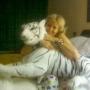 Meet your Posher, Pam